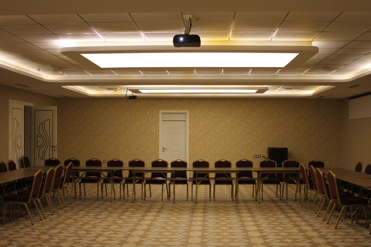 Toplantı Salonu 2 - The Corner Hotel Sincan